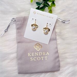 Kendra Scott Gold Disney Minnie Mouse w/ Freshwater Cultured Pearl Drop Earrings